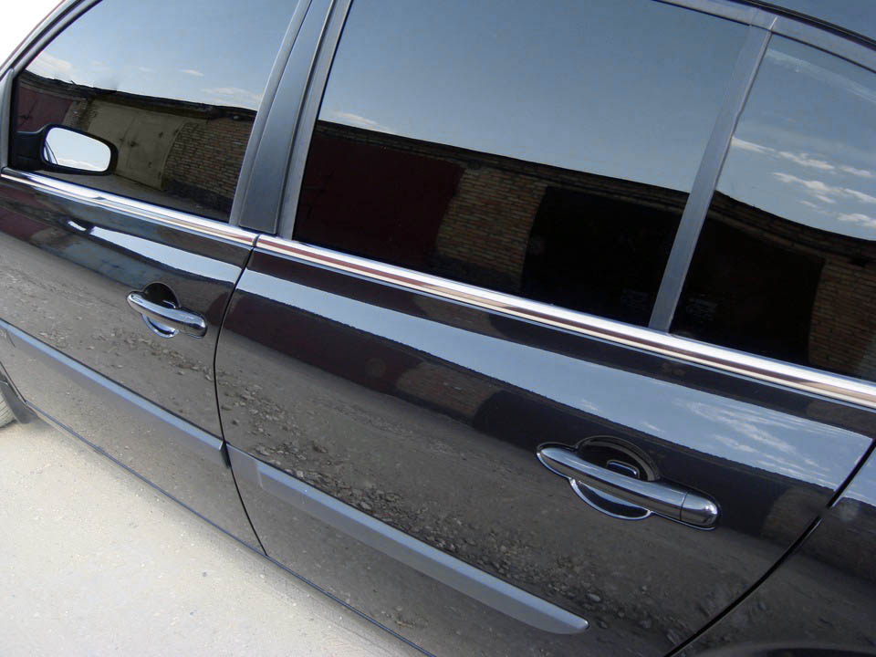 The outer edging of the glass (4 pieces, stainless steel) for Renault Megane II 2004-2009 - image 1