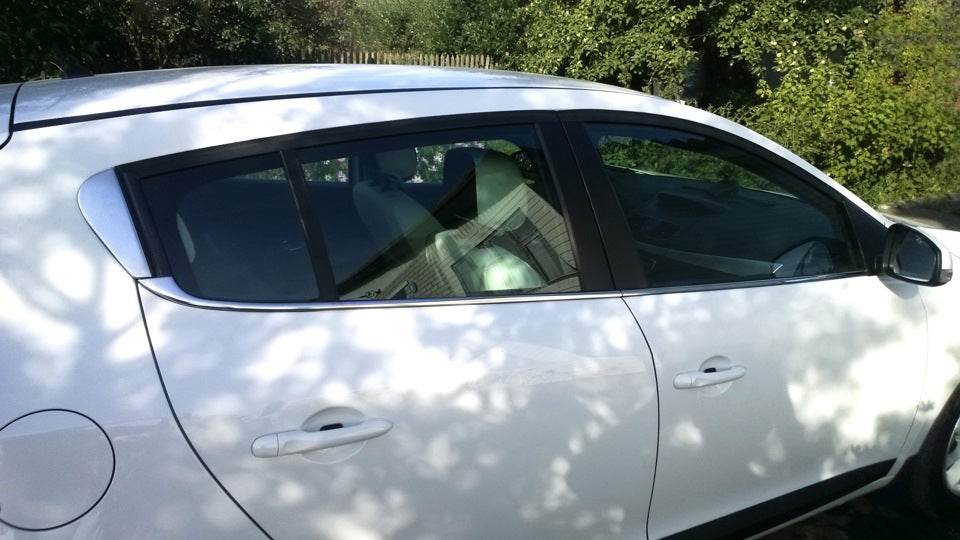Bottom edging of glass (HB, 6 pieces, stainless.) for Renault Megane III 2009-2016 - Reelken Auto