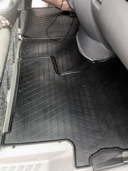 Rubber Floor Mats (3 pcs, Stingray) for Mercedes Sprinter W906 2006-2018 - image 2