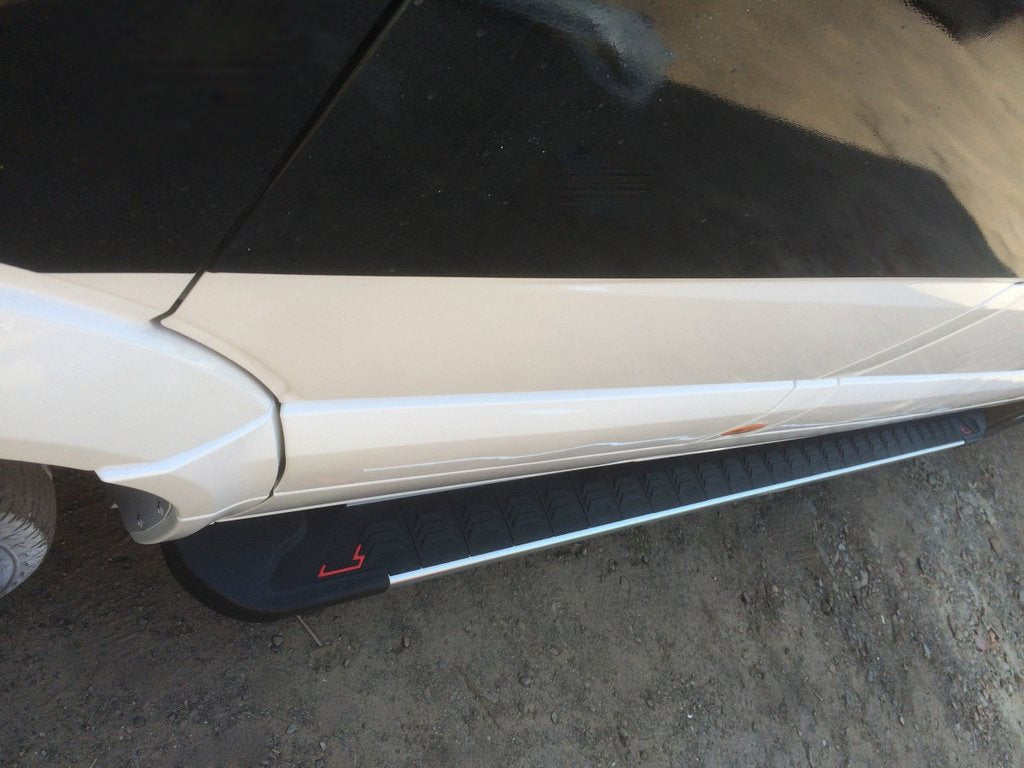 Side Steps RedLine V1 (2 pcs, Aluminum) for Mercedes Sprinter W907/W910 2018- - image 1