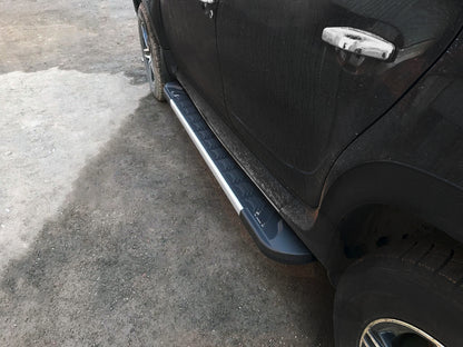 Side Steps RedLine V1 (2 pcs, Aluminum) for Dacia Duster 2008-2018 - image 1