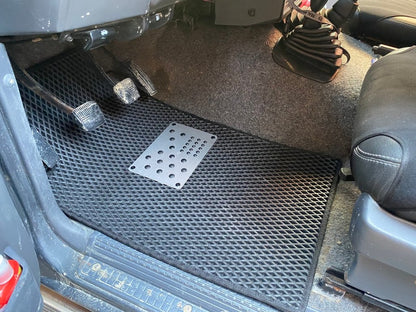 EVA Floor Mats (black) for Nissan Patrol Y60 1988-1997 - image 1