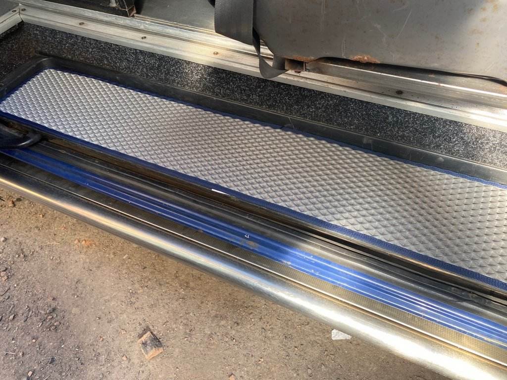 Doormats (3 pcs., EVA, gray) for Volkswagen Crafter 2006-2016 - Reelken Auto