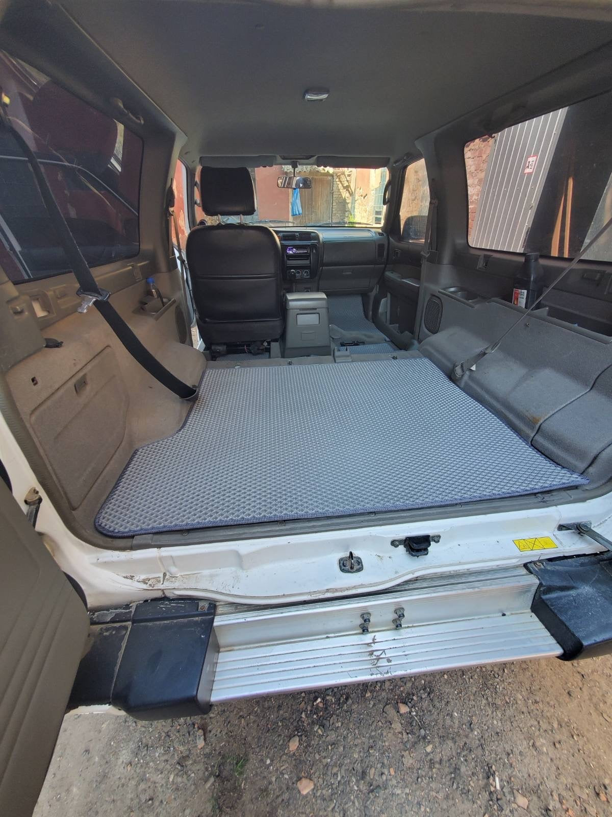 Trunk Mat Short (EVA, Gray) for Nissan Patrol Y61 1997-2011 - image 1