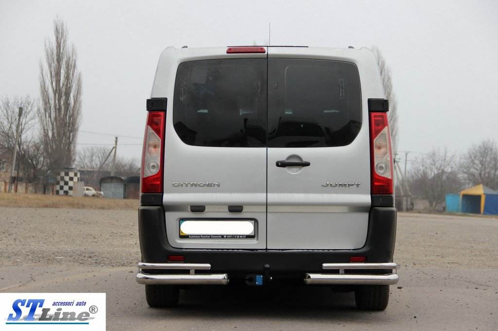 The rear corners are Double (2 piece, stainless.) for Citroen Jumpy 2007-2017 - Reelken Auto