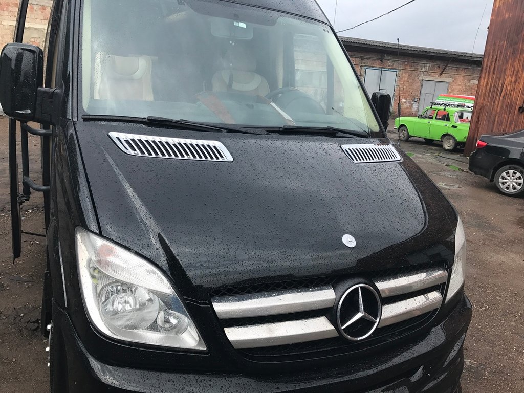 Lining on the grille (2006-2013, stainless steel) for Mercedes Sprinter W906 2006-2018 - image 4