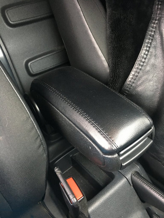 Armrest V1 (into cup holder) for Volkswagen Caddy 2010-2015 - image 1