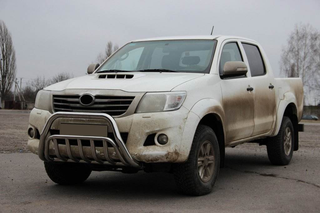 The WT002 bumper guard (stainless) for Toyota Hilux 2006-2015 - Reelken Auto