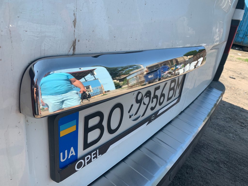 Stainless steel trim above license plate for Nissan NV300/Primastar 2016- - image 12