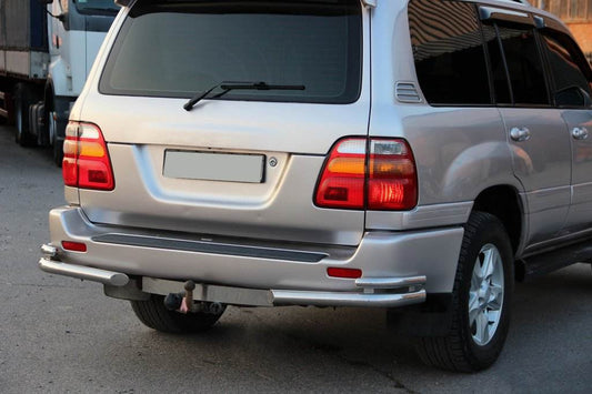 The rear corners of the AK003-Double (2 pieces, stainless steel) for Toyota Land Cruiser 100 - Reelken Auto