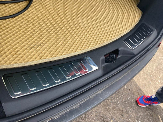 Rear threshold (2 pieces, stainless steel) for Land Rover Discovery Sport - Reelken Auto