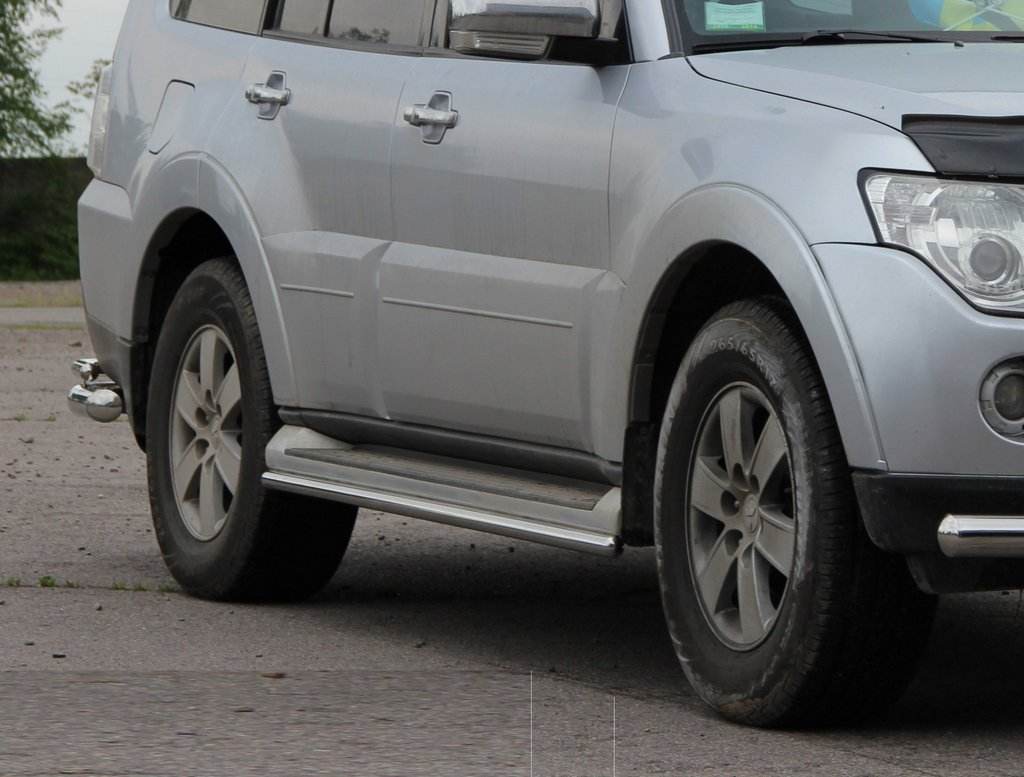 The side tube (2 PCs., stainless.) for Mitsubishi Pajero Wagon IV - Reelken Auto