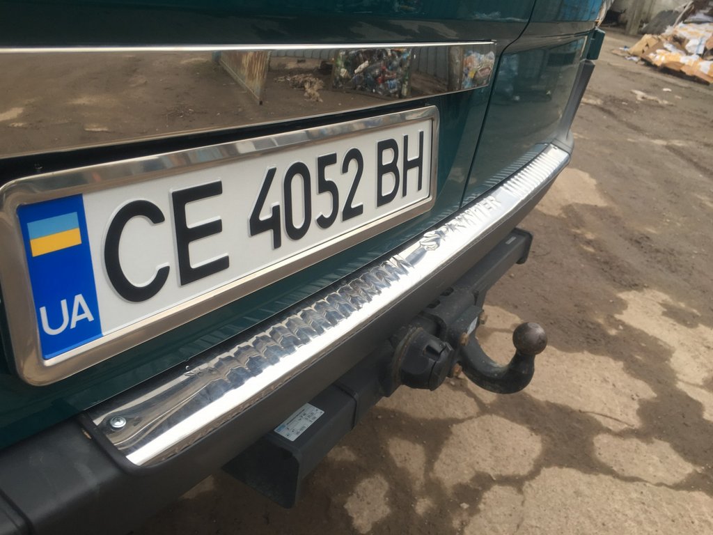 Trim above the number (stainless steel.) for Volkswagen Crafter 2006-2016 - image 4