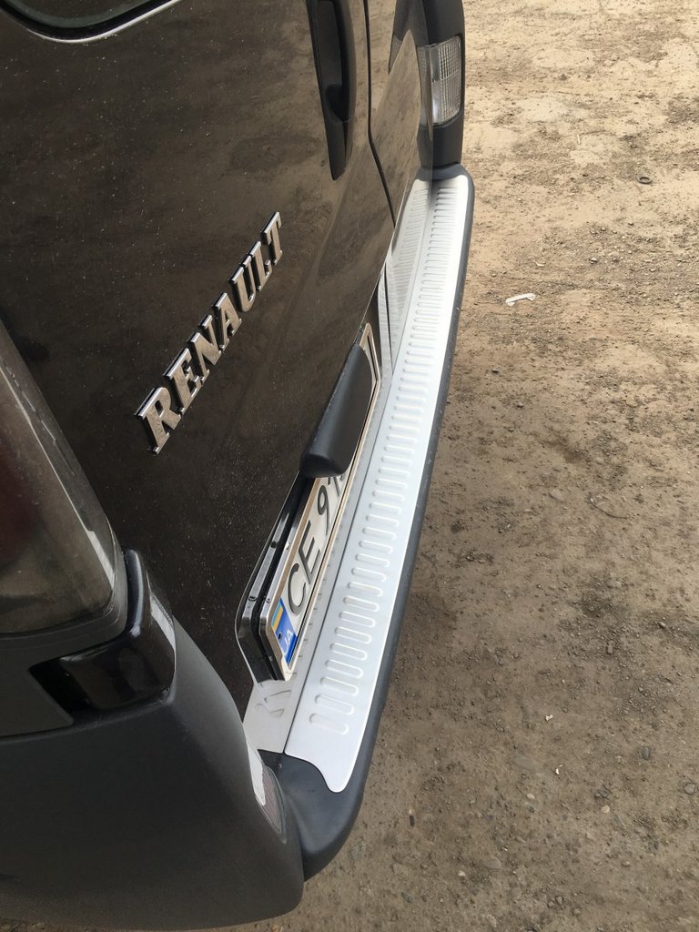 Rear Bumper Protector Matte (Omsa, Stainless Steel) for Opel Vivaro 2001-2015 - image 2
