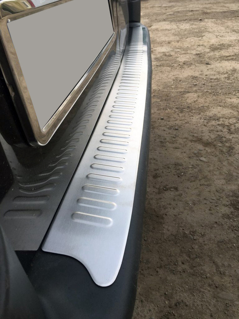 Rear Bumper Protector Matte (Omsa, Stainless Steel) for Opel Vivaro 2001-2015 - image 1