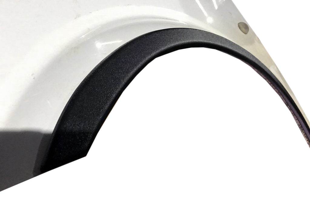 The pads on the arches (4 pieces, black) for Mercedes Viano 2004-2014 - Reelken Auto