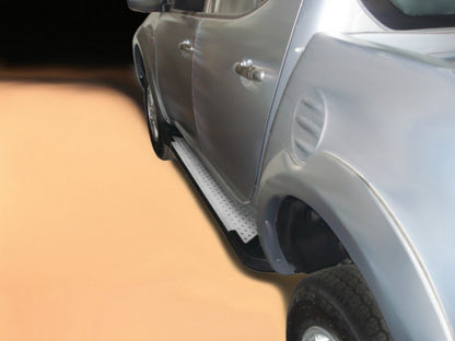 Side Steps Allmond Grey (2 pcs, Aluminum) for Mitsubishi L200 2015-2024 - image 1