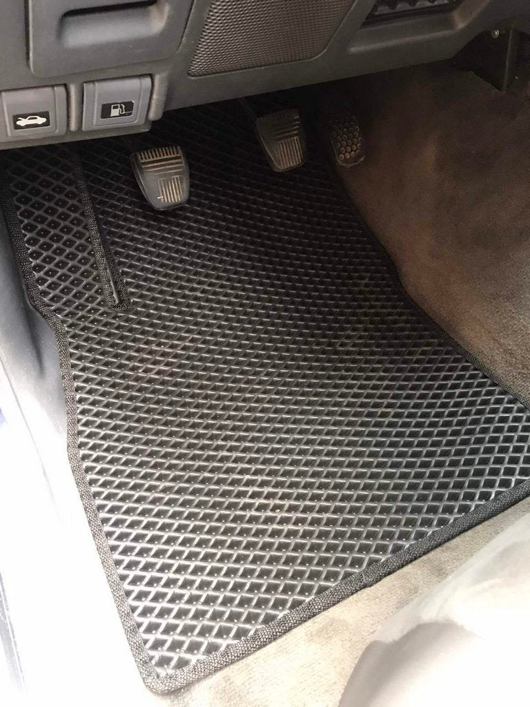EVA mats (black) for Toyota Land Cruiser 80 - image 1