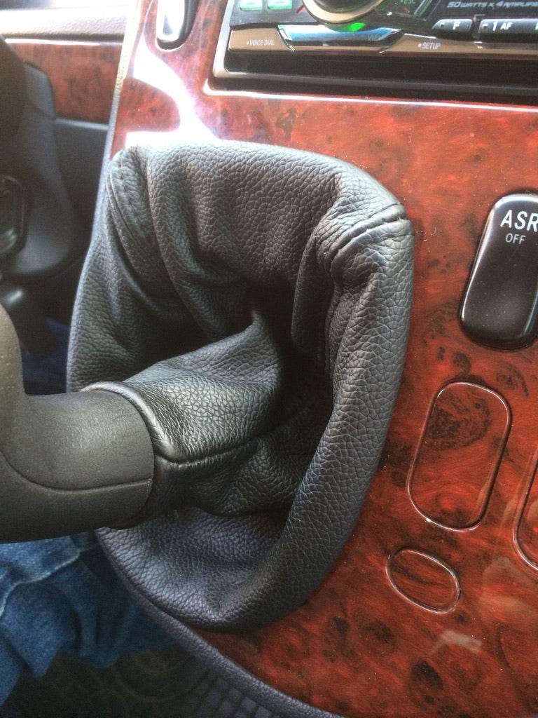 Cover on gearshift lever (leather) for Mercedes Vito W638 1996-2003 - Reelken Auto