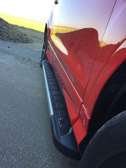 Side pad RedLine V1 (2 pieces, aluminum) for Skoda Karoq - Reelken Auto