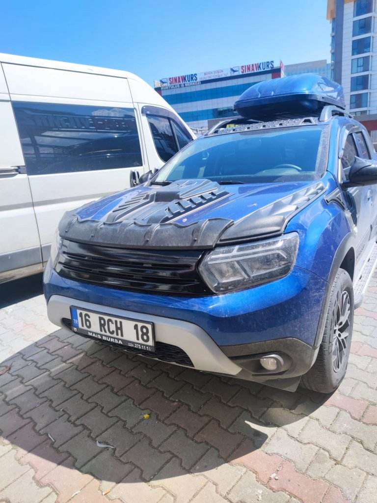 Front grille (black) for Dacia Duster 2018-2024 - Reelken Auto