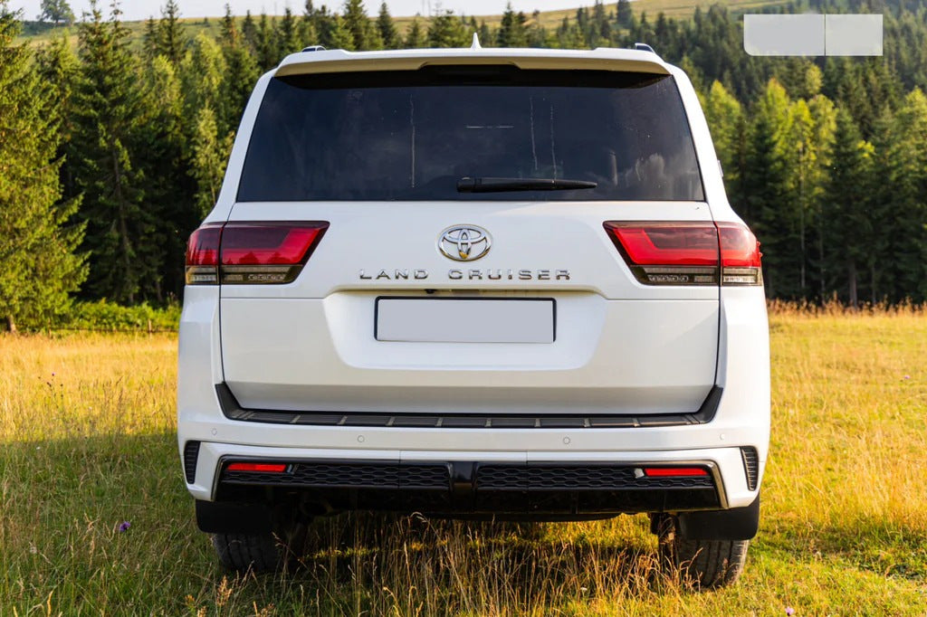 GXR rear bumper cover for Toyota Land Cruiser 300 - image 2