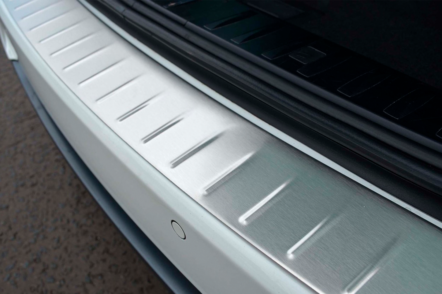 Rear bumper protector stainless steel (2006-2008, SW) for BMW 3 Series E90/E91 2005-2011 - image 3