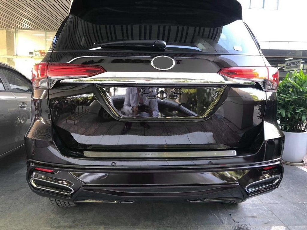 Facelift Kit (to 2018) for Toyota Fortuner 2015- - image 2