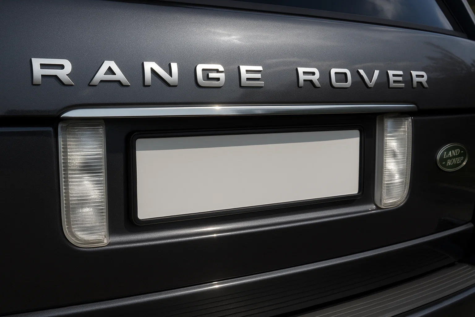 Trim above license plate (Carmos stainless steel) for Range Rover III L322 2002-2012 - image 1