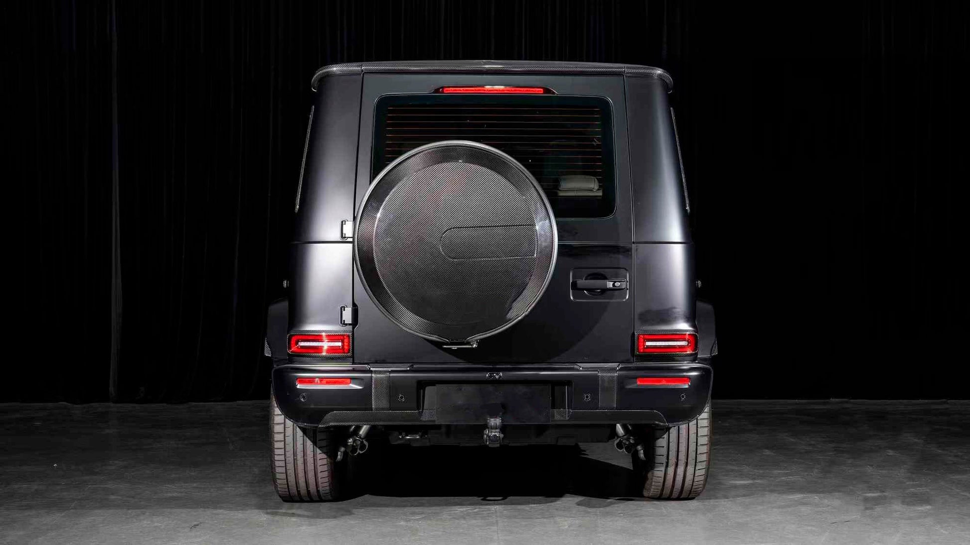 Rear Tail Light Surrounds Carbon for Mercedes G сlass W465 2025- - image 2
