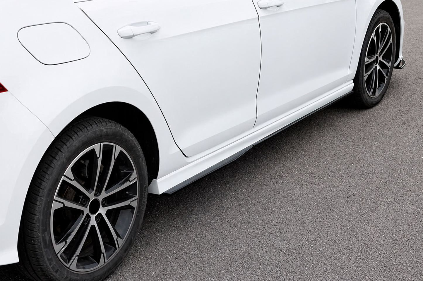 Side Skirts DPT V-4 (Gloss Black) for Volkswagen Golf 7/E-Golf 2012-2020 - image 1