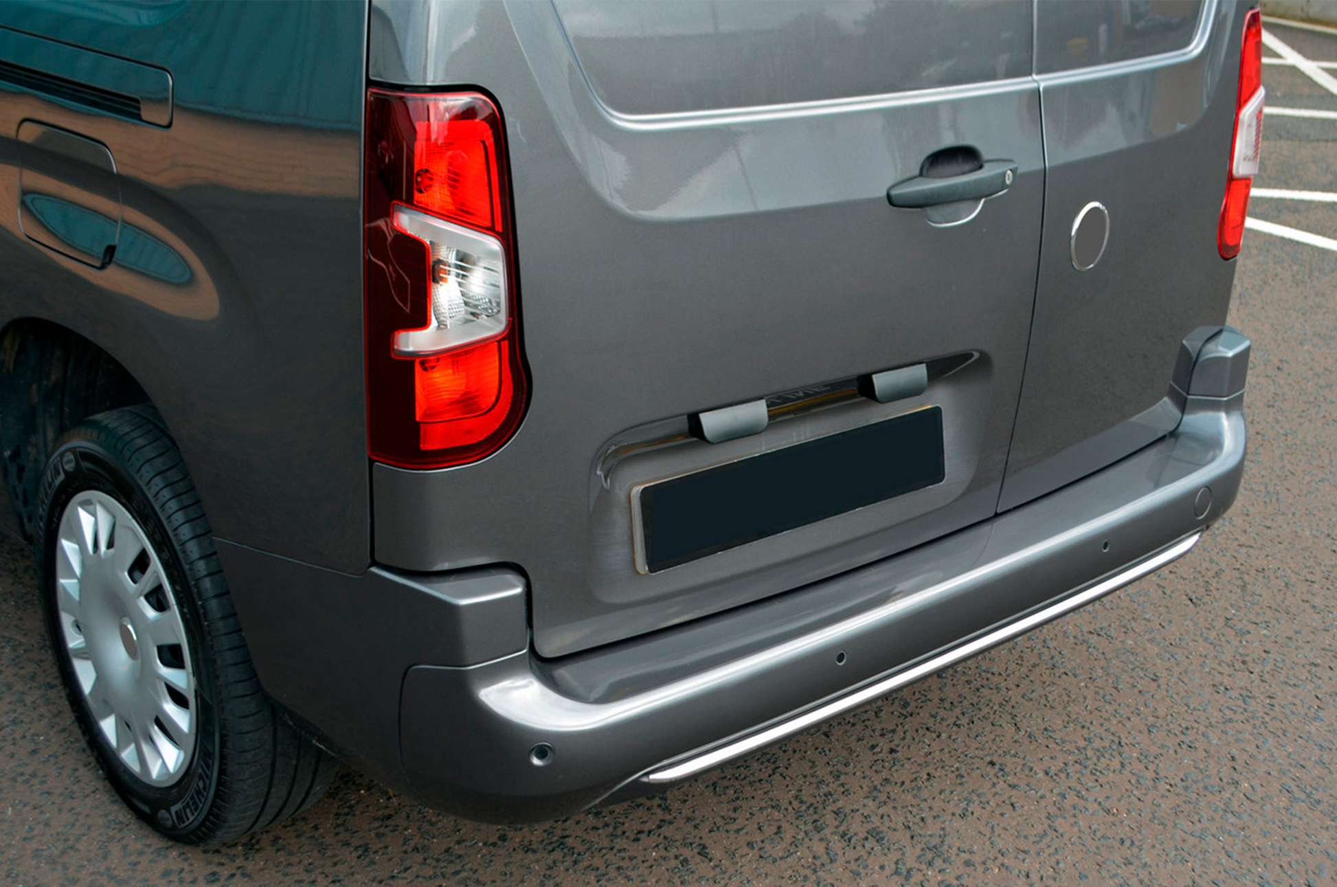 Rear Bumper Trim Omsa Line for Toyota Proace City 2016- - image 5