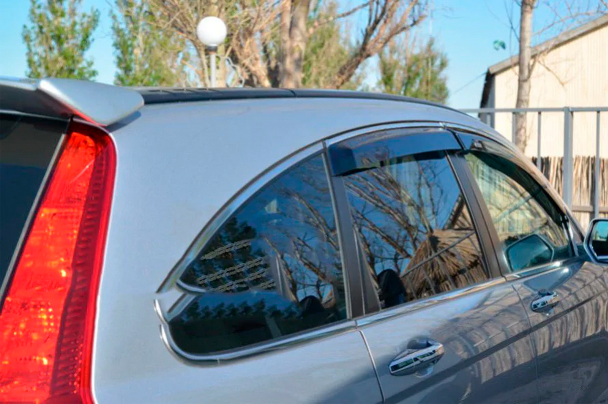 Window deflectors with chrome trim (4 pcs, HIC) for Honda CRV 2007-2011 - image 5