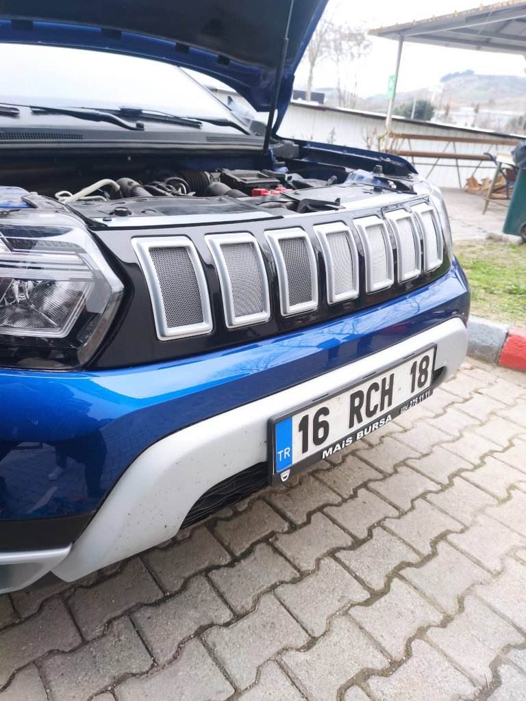 Front grille (grey) for Dacia Duster 2018-2024 - Reelken Auto