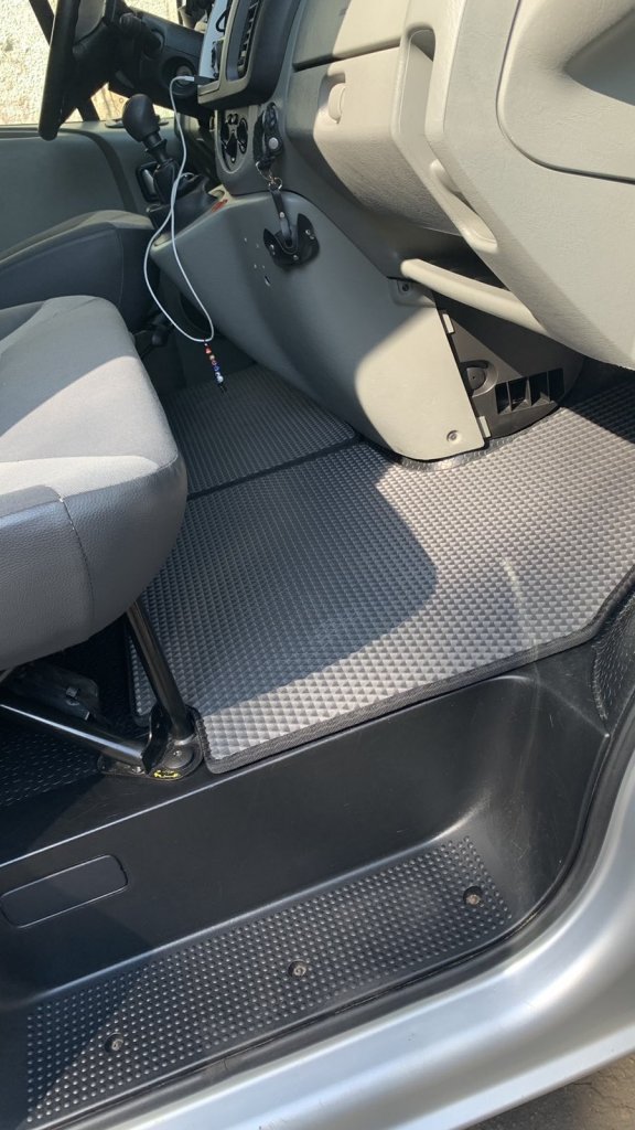 EVA mats (black) for Opel Vivaro 2001-2015 - image 3