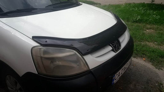 The hood deflector Eurocap (2003-2008) for Peugeot Partner 1996-2008 - Reelken Auto