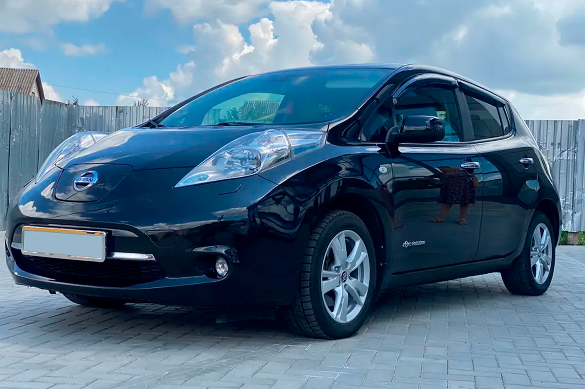 Window Deflectors (4 pcs, HIC) for Nissan Leaf 2010-2017 - image 1
