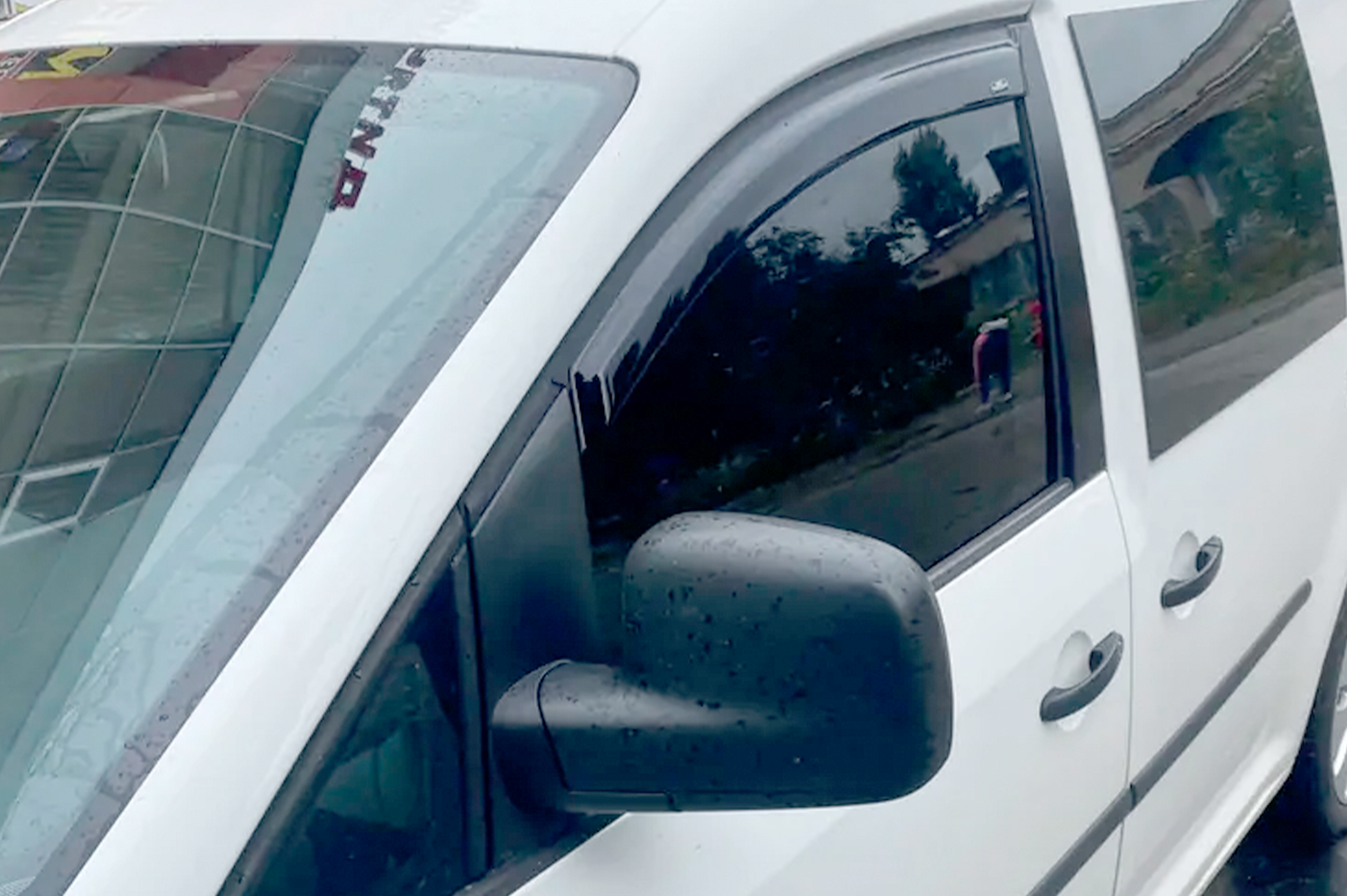 Window Deflectors (2 pcs, HIC) for Volkswagen Caddy 2015-2020 - image 1