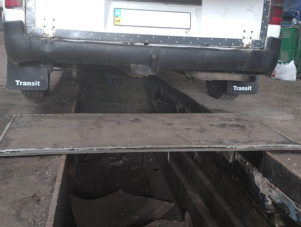 Premium Straight Mud Flaps (2 pcs) for Ford Transit 1991-2000 - image 5