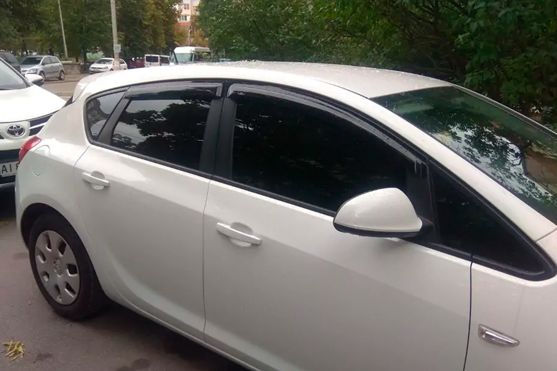 Window Deflectors HB (4 pcs, HIC) for Opel Astra J 2009-2015 - image 1