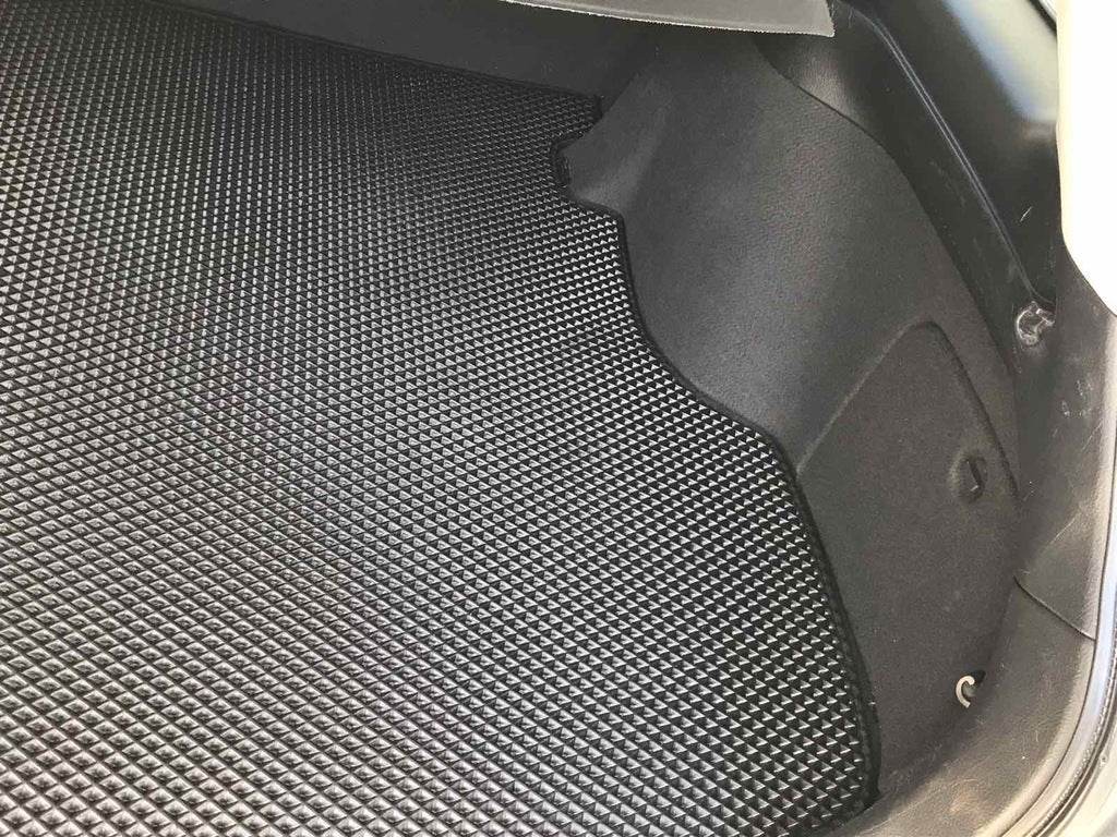 Mat in EVA trunk (SW, black) for Toyota Avensis 2003-2009 - Reelken Auto