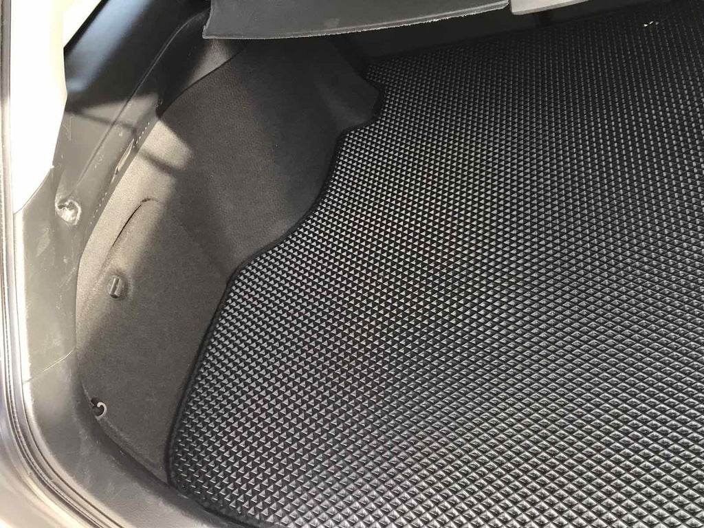 Mat in EVA trunk (SW, black) for Toyota Avensis 2003-2009 - Reelken Auto