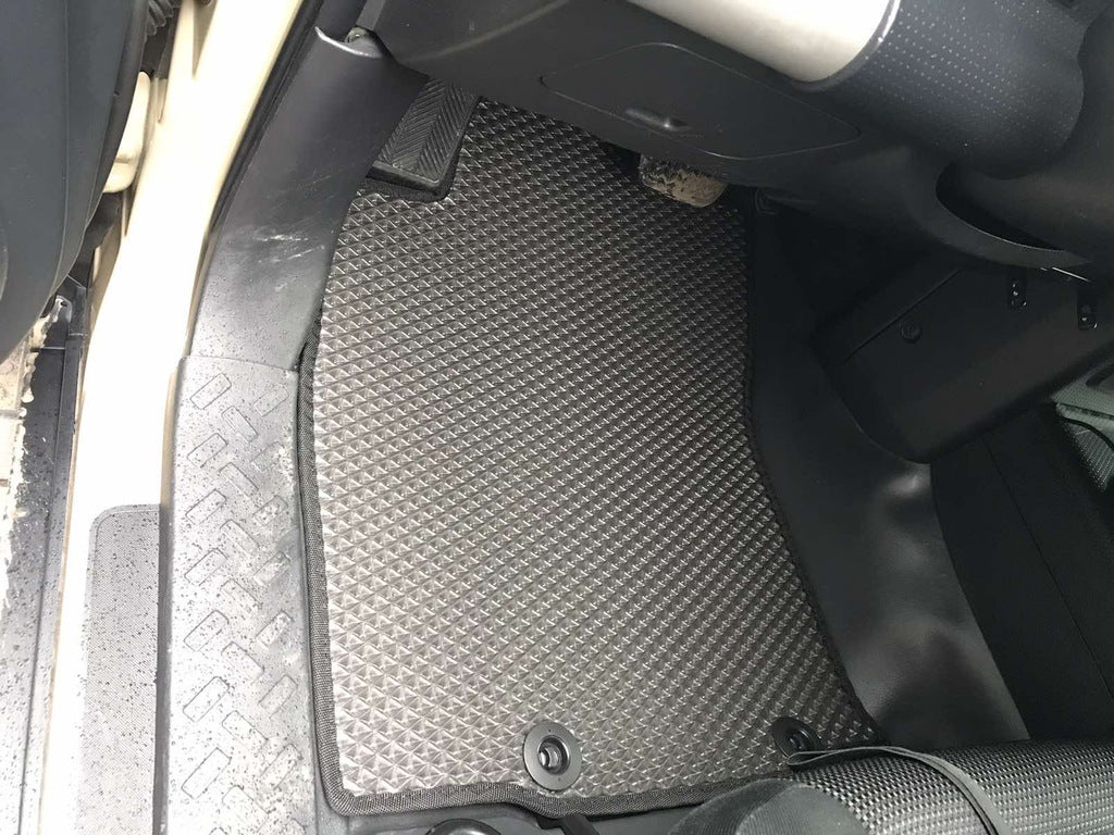 EVA Floor Mats (black) for Toyota FJ Cruiser 2006-2022 - image 1