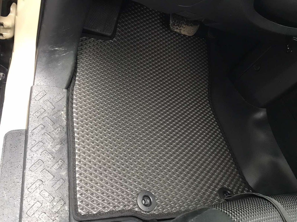 EVA Floor Mats (black) for Toyota FJ Cruiser 2006-2022 - image 4