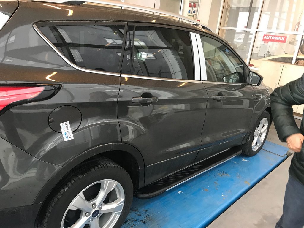 Lateral platforms Bosphorus Gray (2 pieces, aluminum) for Ford Kuga/Escape 2013-2019 - image 4