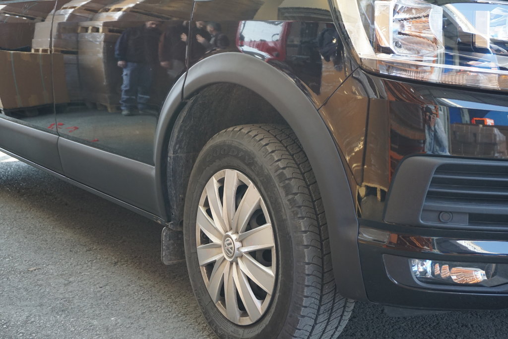 Set of fender flares and moldings (11 pieces) for Volkswagen T5 Caravelle 2004-2010 - image 16