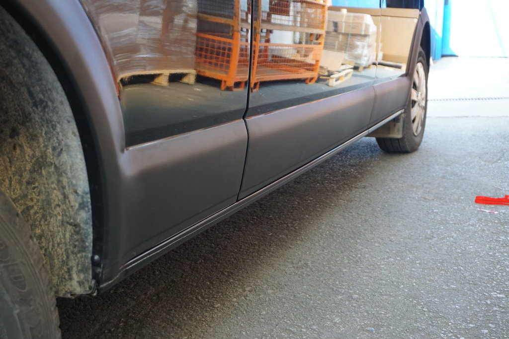 Set of fender flares and moldings (11 pieces) for Volkswagen T5 Transporter 2003-2010 - image 26