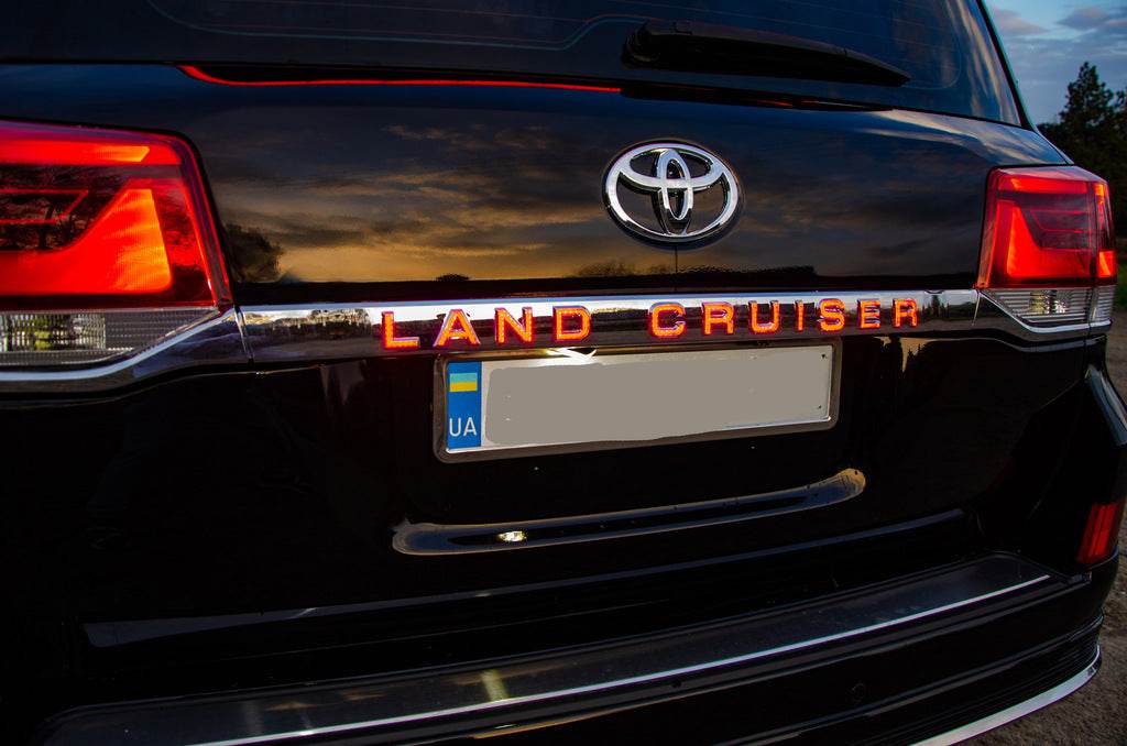 Plank above the LED number (2016+) for Toyota Land Cruiser 200 - Reelken Auto