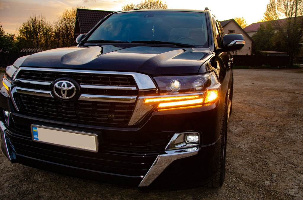 Cilia with LED (2016↗) for Toyota Land Cruiser 200 - Reelken Auto