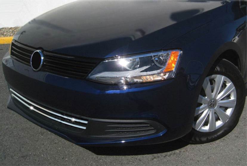 Lining on the 2011-2014 bumper grille (2 PCs, stainless steel) for Volkswagen Jetta 2011-2018 - Reelken Auto